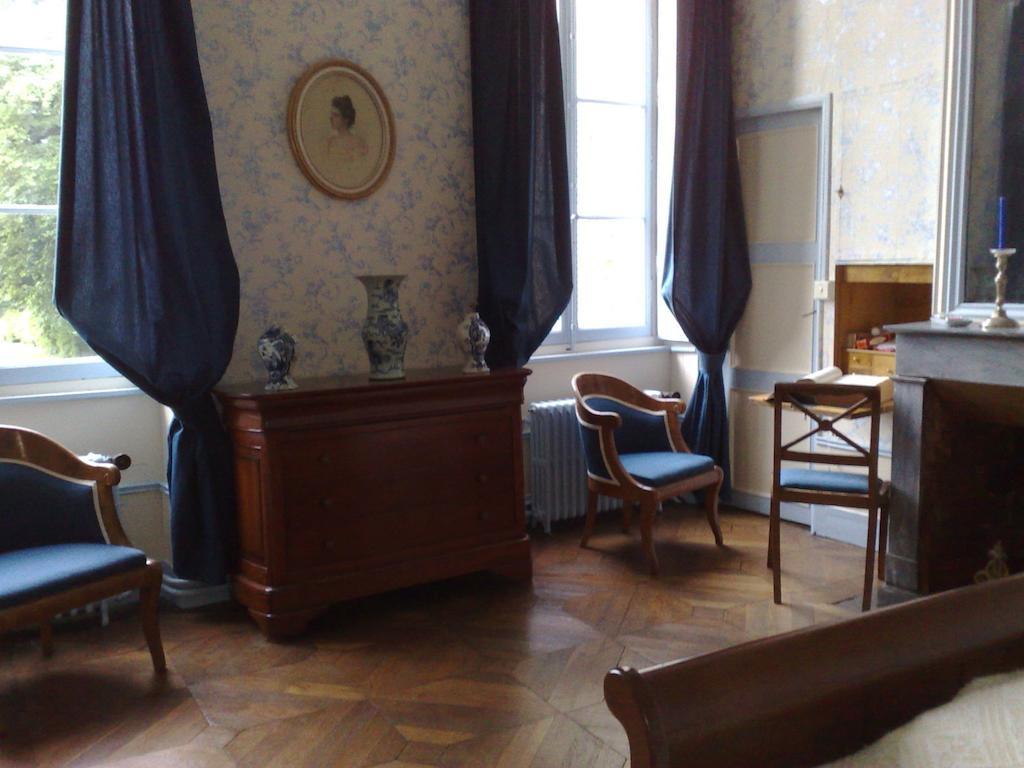 Le Château de BRESSEY&son Orangerie Bressey-sur-Tille Quarto foto